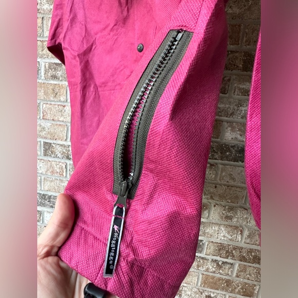 FroggToggs women’s aPink rain Jacket - Picture 11 of 16